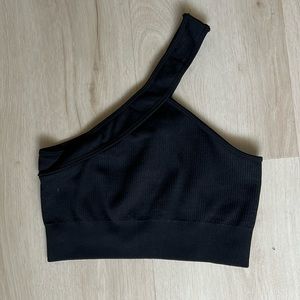 Black ribbed gym crop top
